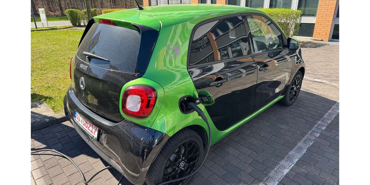 Smart forFour 30.800 km 8.900 &euro; Staufenberg 35460