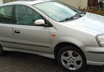 Nissan Almera Tino 186.545 km 1.500 &euro; Wetter 35083