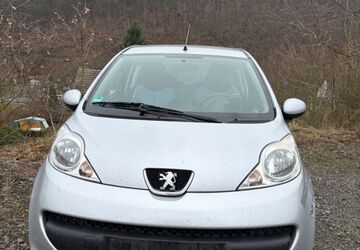 Peugeot 107 206.000 km 1.150 &euro; Battenberg 35088