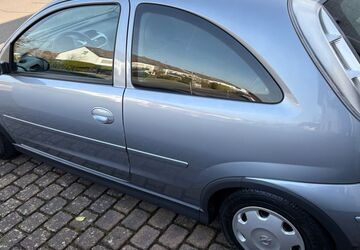 Opel Corsa 113.000 km 2.800 &euro; Buseck 35418