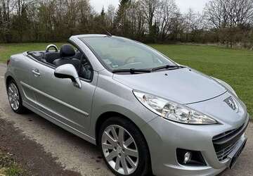 Peugeot 207 105.000 km 5.400 &euro; Mücke 35325