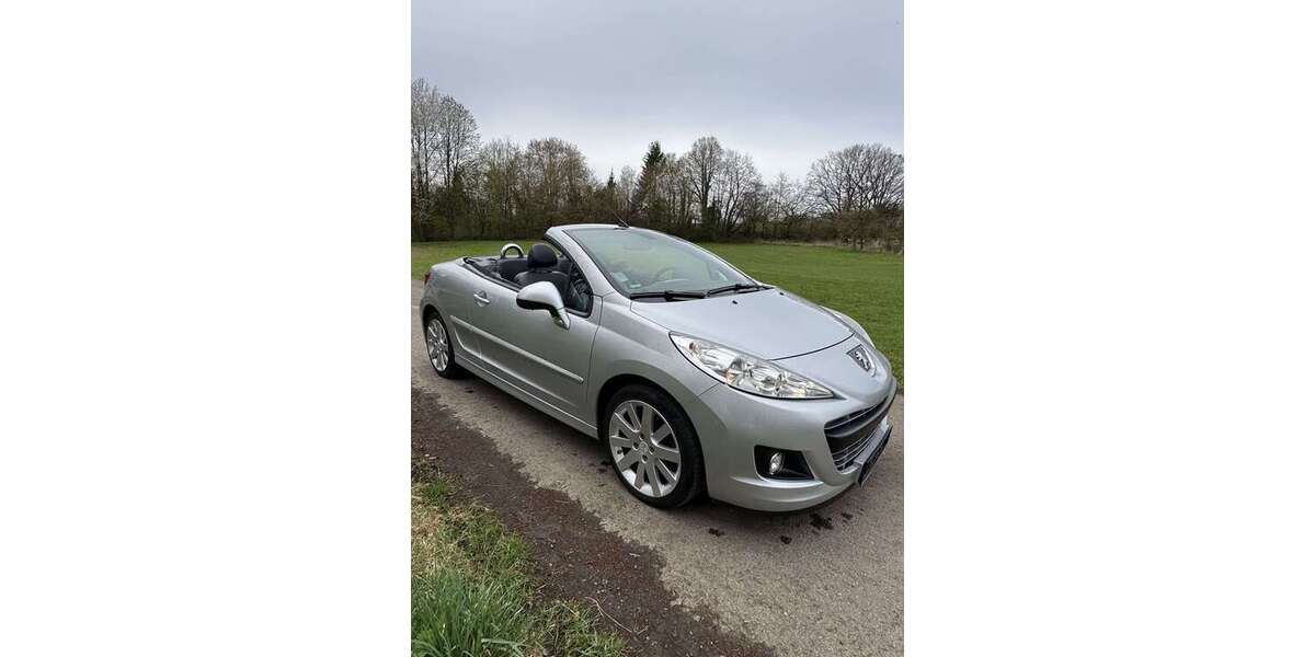 Peugeot 207 105.000 km 5.400 &euro; Mücke 35325
