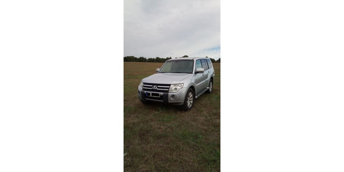 Mitsubishi Pajero 230.350 km 15.200 &euro; Biedenkopf 35216