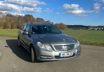 Mercedes-Benz E 250 213.000 km 7.900 &euro; Fronhausen 35112