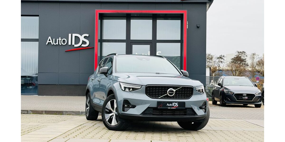 Volvo XC40 35.567 km 31.999 &euro; Lollar 35457