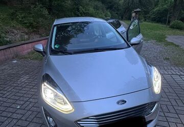 Ford Fiesta 20.000 km 12.000 &euro; Gießen 35390