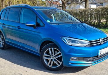VW Touran 145.155 km 15.300 &euro; Gießen 35398