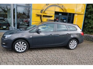 Opel Astra J Sports Tourer Style mit Anhängerkupplung 107.420 km 7.990 &euro; Battenberg 35088