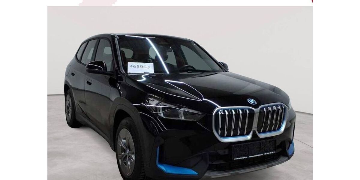 BMW iX1 48.285 km 32.989 &euro; Fernwald-Steinbach 35463