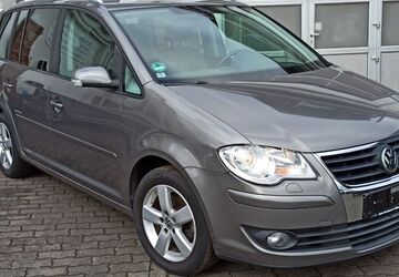 VW Touran 244.000 km 4.450 &euro; Cölbe-Bernsdorf 35091