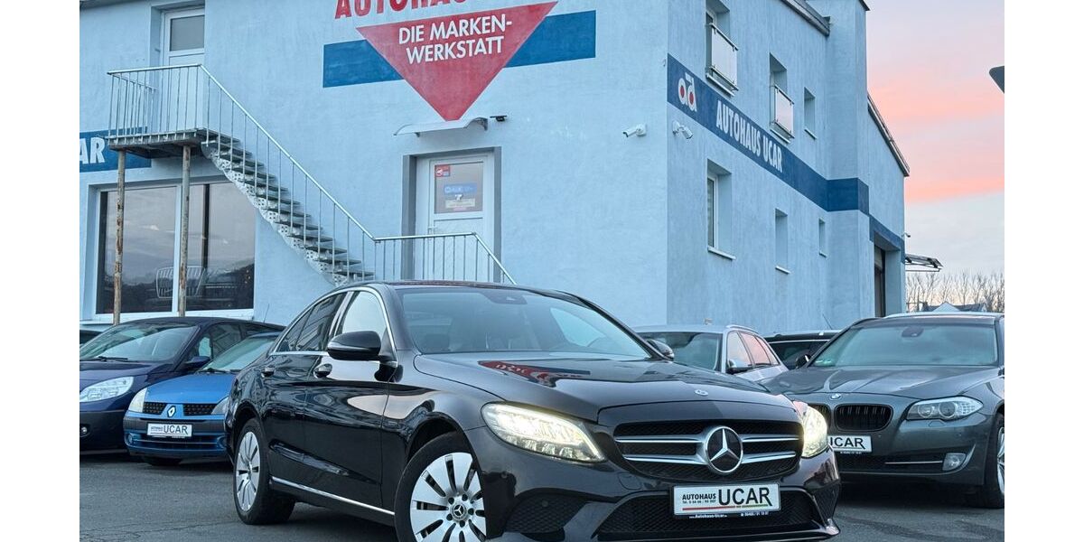 Mercedes-Benz C 300 86.700 km 23.999 &euro; Dautphetal-Friedensdorf 35232