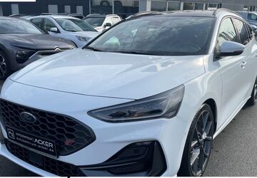 Ford Focus 7.510 km 35.590 &euro; Marburg 35043