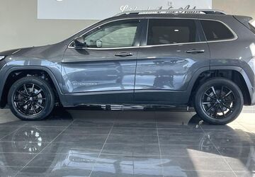 Jeep Cherokee 204.000 km 10.698 &euro; Dautphetal 35232