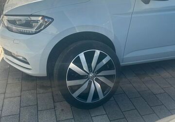 VW Touran 240.100 km 13.199 &euro; Gießen 35396