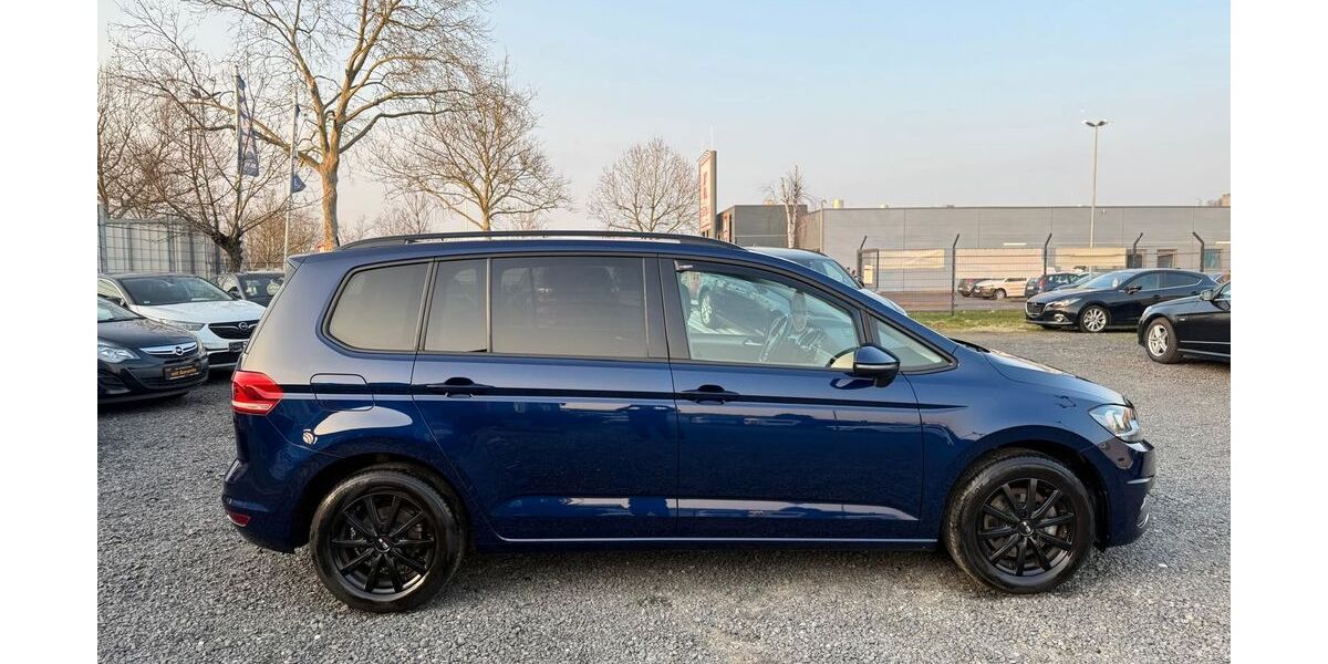VW Touran 101.000 km 15.500 &euro; Lollar 35457