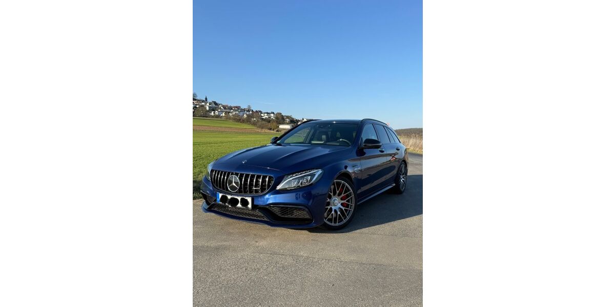 Mercedes-Benz C 63 AMG 31.610 km 53.900 &euro; Biebertal 35444
