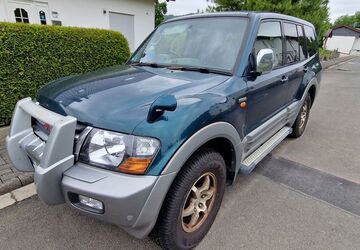 Mitsubishi Pajero 92.000 km 13.999 &euro; Lohra 35102