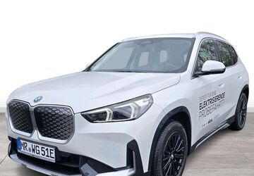 BMW iX1 9.200 km 47.890 &euro; Marburg 35043