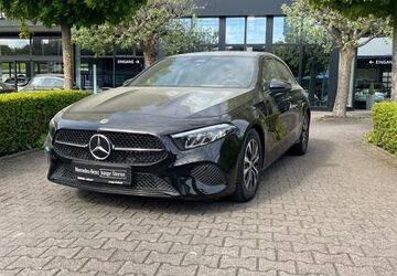 Mercedes-Benz A 180 13.357 km 28.480 &euro; Marburg 35039