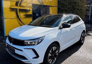 Opel Grandland (X) 24.218 km 29.995 &euro; Battenberg (Eder) 35088