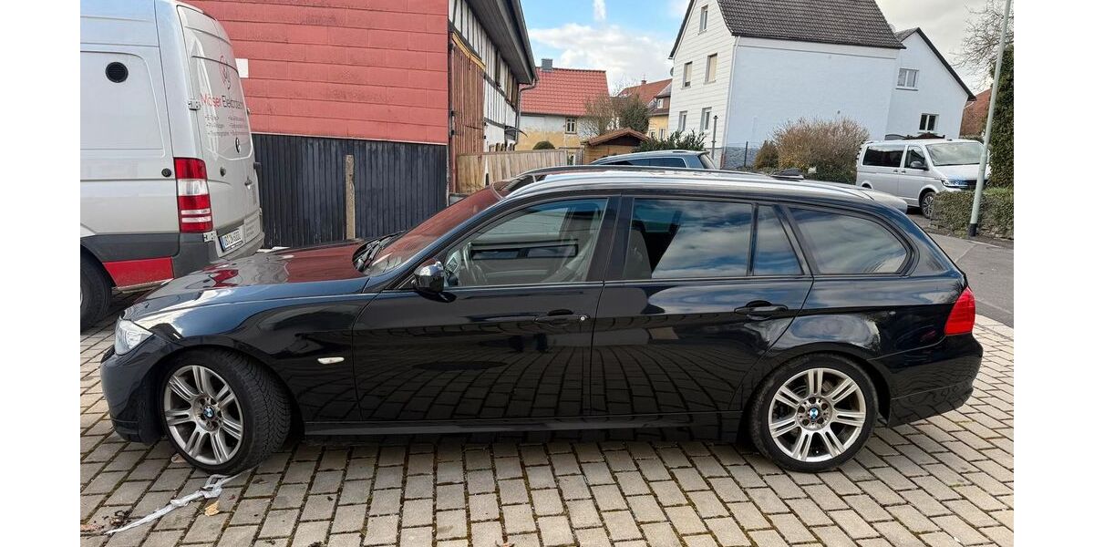 BMW 330 200.000 km 9.999 &euro; Mücke 35325
