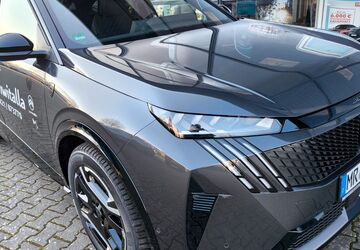 Peugeot 3008 1.501 km 53.990 &euro; Marburg 35039