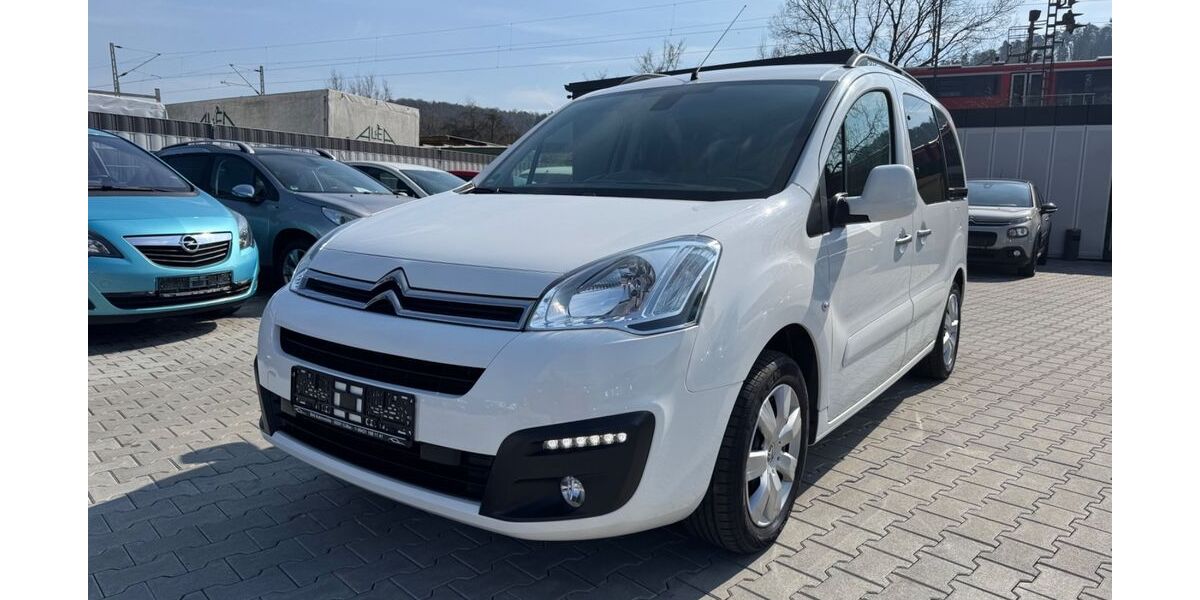 Citroen Berlingo 114.623 km 8.900 &euro; Cölbe 35091
