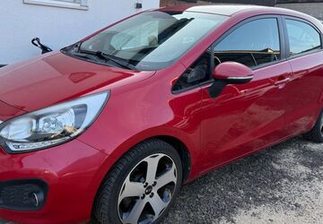 Kia Rio 105.800 km 4.990 &euro; Staufenberg 35460