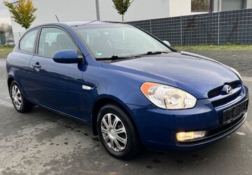 Hyundai Accent 174.862 km 2.490 &euro; Gießen 35398