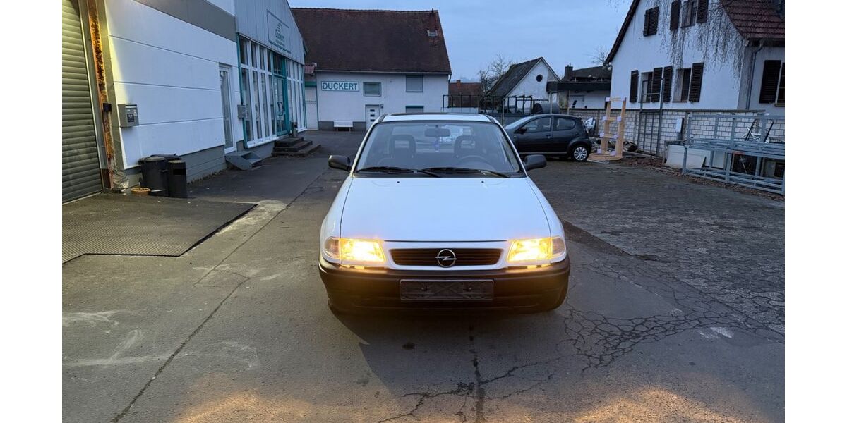 Opel Astra 62.223 km 2.099 &euro; Kirchhain 35274