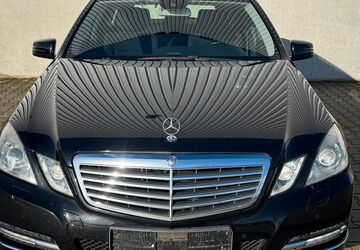 Mercedes-Benz E 220 295.327 km 7.850 &euro; Burgwald 35099