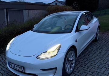 Tesla Model 3 129.800 km 23.990 &euro; Biedenkopf 35216