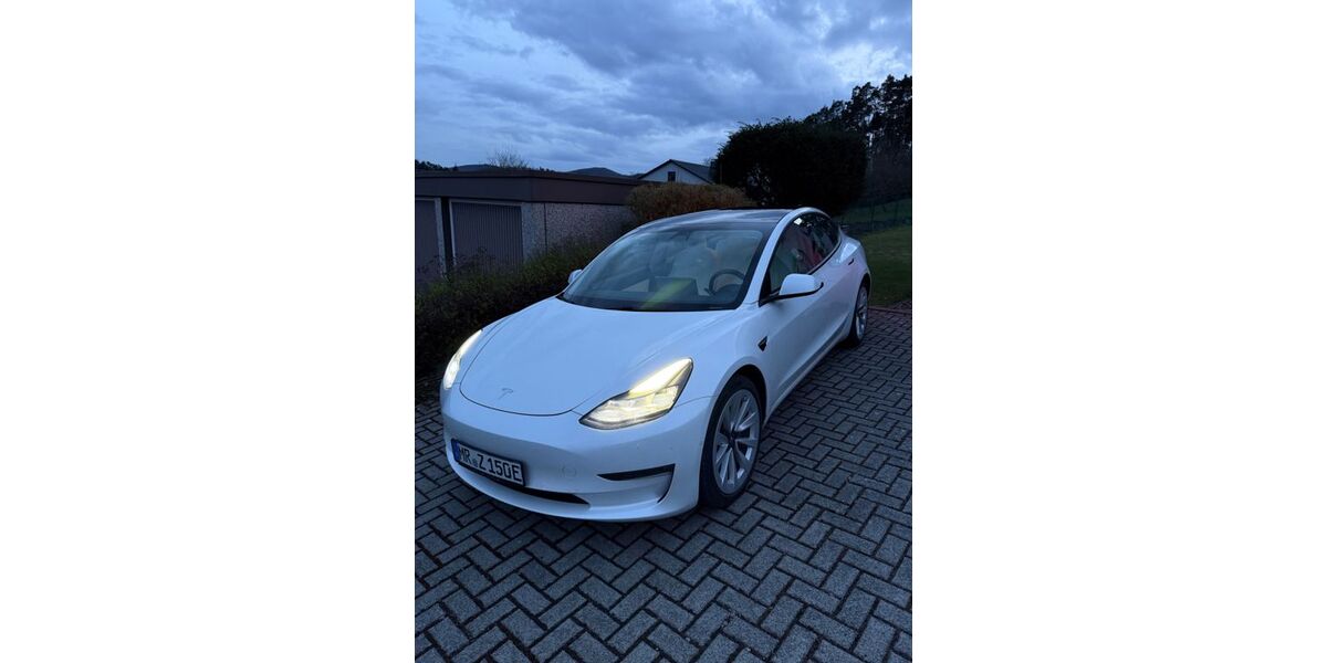 Tesla Model 3 129.800 km 23.990 &euro; Biedenkopf 35216