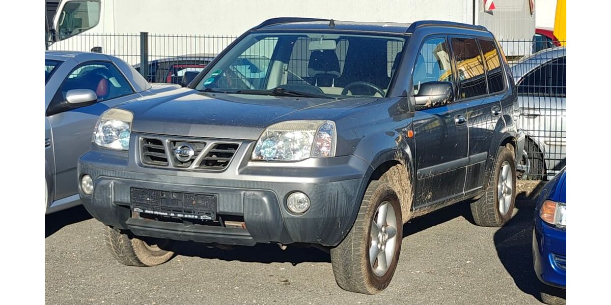 Nissan X-Trail 182.000 km 999 &euro; Kirchvers 35102