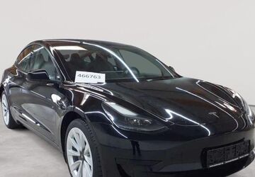 Tesla Model 3 51.197 km 27.289 &euro; Fernwald-Steinbach 35463