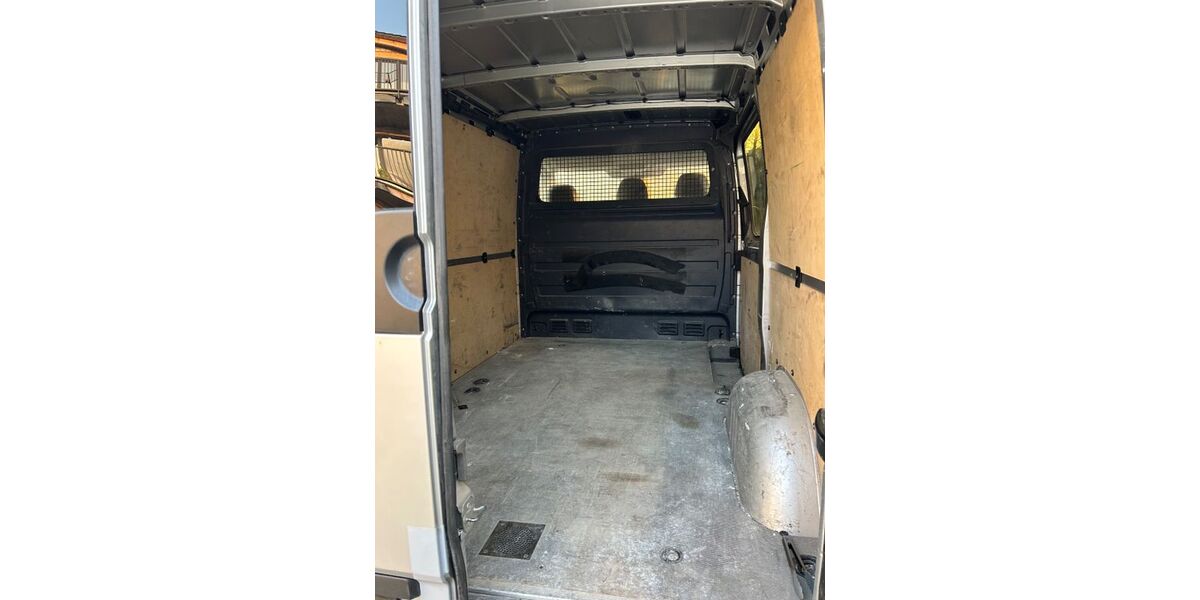 Mercedes-Benz Sprinter 190.000 km 8.900 &euro; Gießen 35398