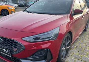 Ford Focus 13.179 km 35.290 &euro; Marburg 35043