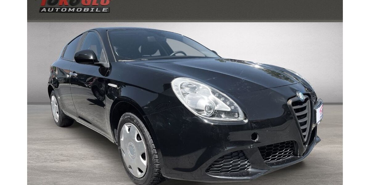 Alfa Romeo Giulietta 172.000 km 4.990 &euro; Dautphetal-Friedensdorf 35232
