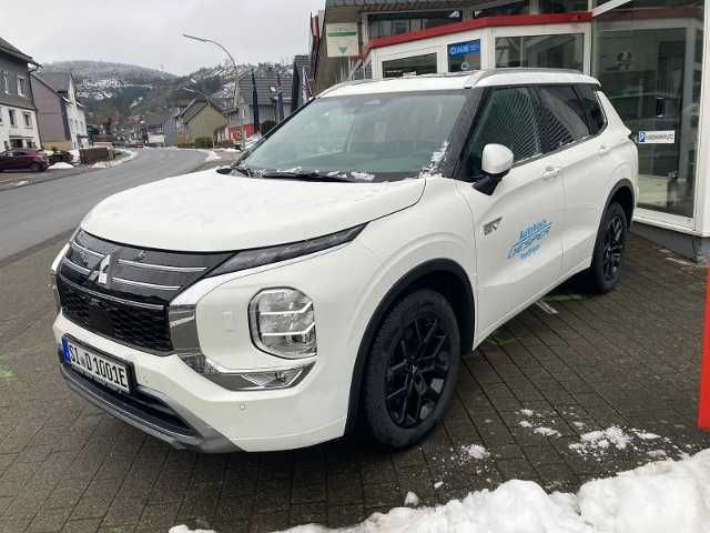 Mitsubishi Outlander 1.291 km 47.990 &euro; Bad Laasphe-Feudingen 57334
