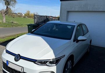 VW Golf 49.772 km 21.900 &euro; Stadtallendorf 35260