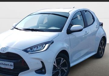 Toyota Yaris 5.001 km 23.380 &euro; Giessen 35394