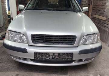 Volvo V40 224.000 km 900 &euro; Buseck 35418