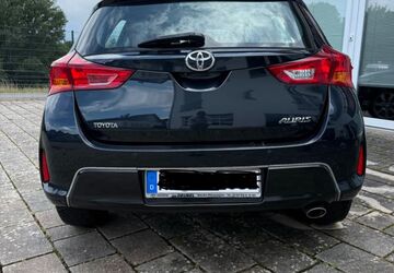 Toyota Auris 180.000 km 5.500 &euro; Cölbe 35091