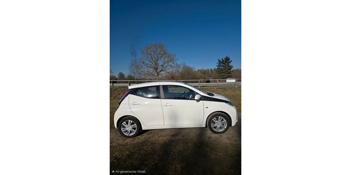 Toyota Aygo (X) 35.500 km 8.850 &euro; Frankenberg 35066