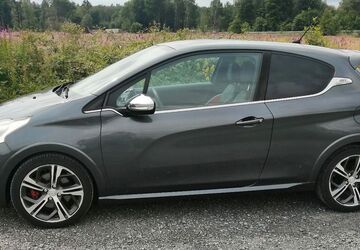 Peugeot 208 37.000 km 13.900 &euro; Frankenberg 35066