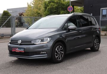 VW Touran 81.070 km 18.990 &euro; Lollar 35457