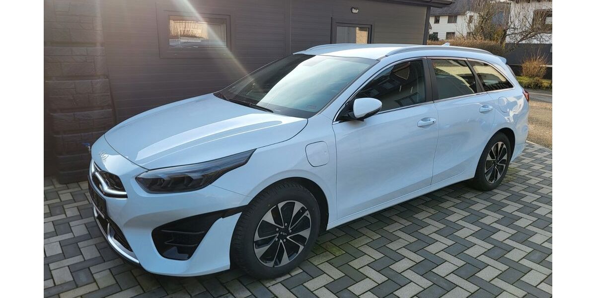 Kia ceed Sportswagon 52.492 km 17.165 &euro; Steffenberg 35239