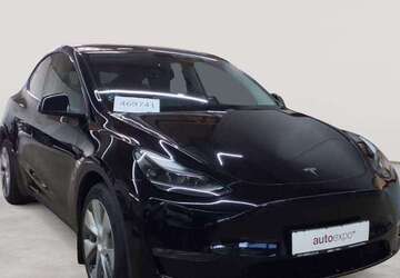 Tesla Model Y 42.581 km 32.990 &euro; Fernwald-Steinbach 35463