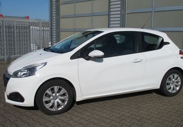 Peugeot 208 78.800 km 5.990 &euro; Grünberg 35305