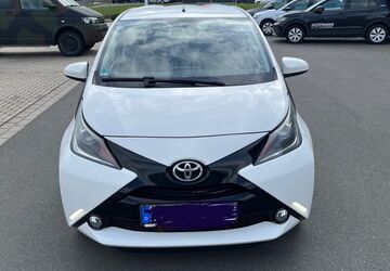 Toyota Aygo (X) 54.086 km 6.790 &euro; Lahntal 35094